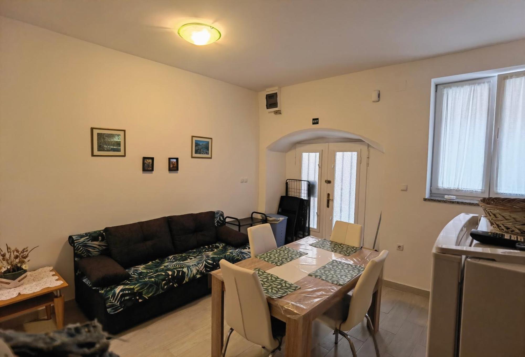 Apartment Zlatko , Ten Steps To The Sea Опатия Экстерьер фото