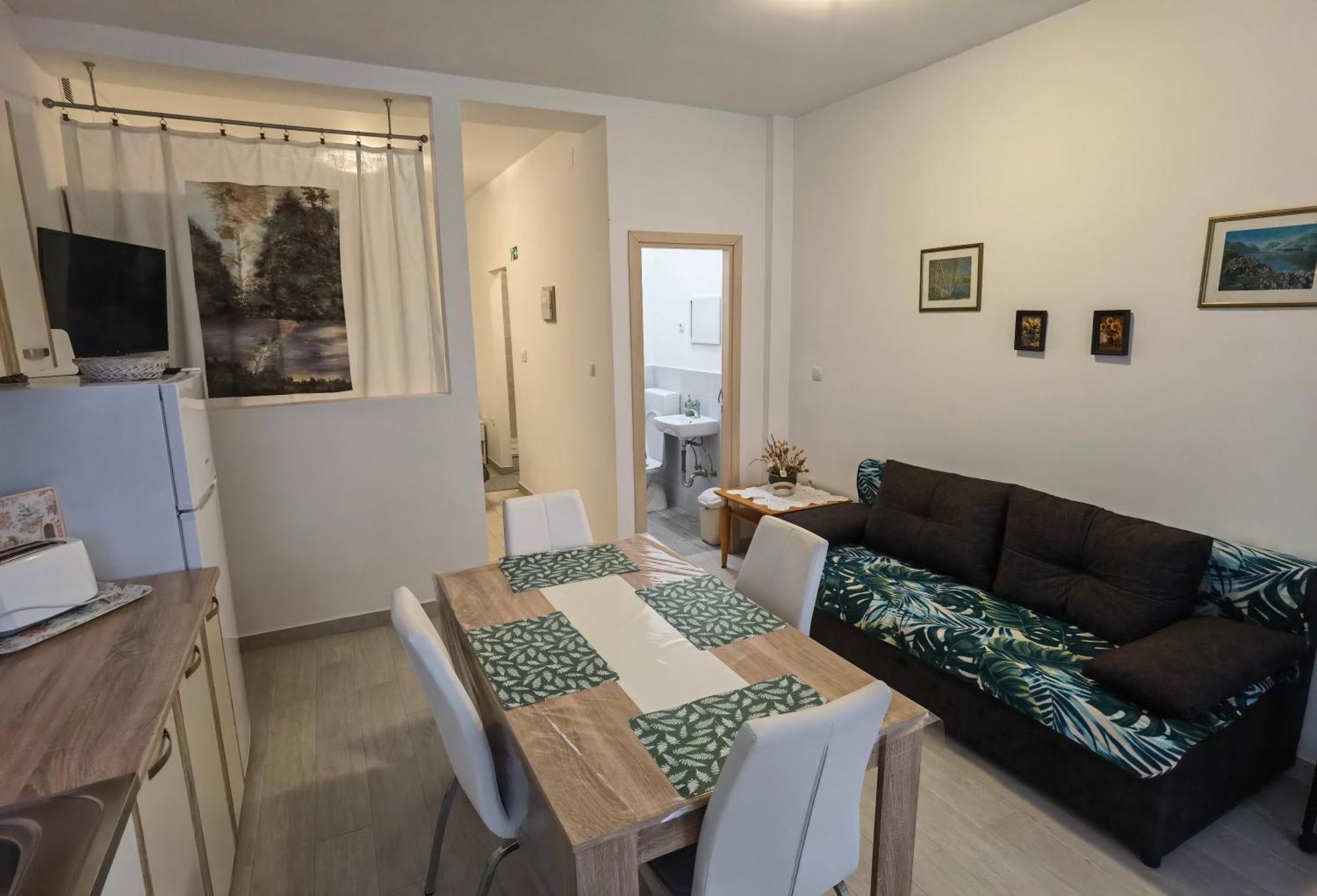 Apartment Zlatko , Ten Steps To The Sea Опатия Экстерьер фото